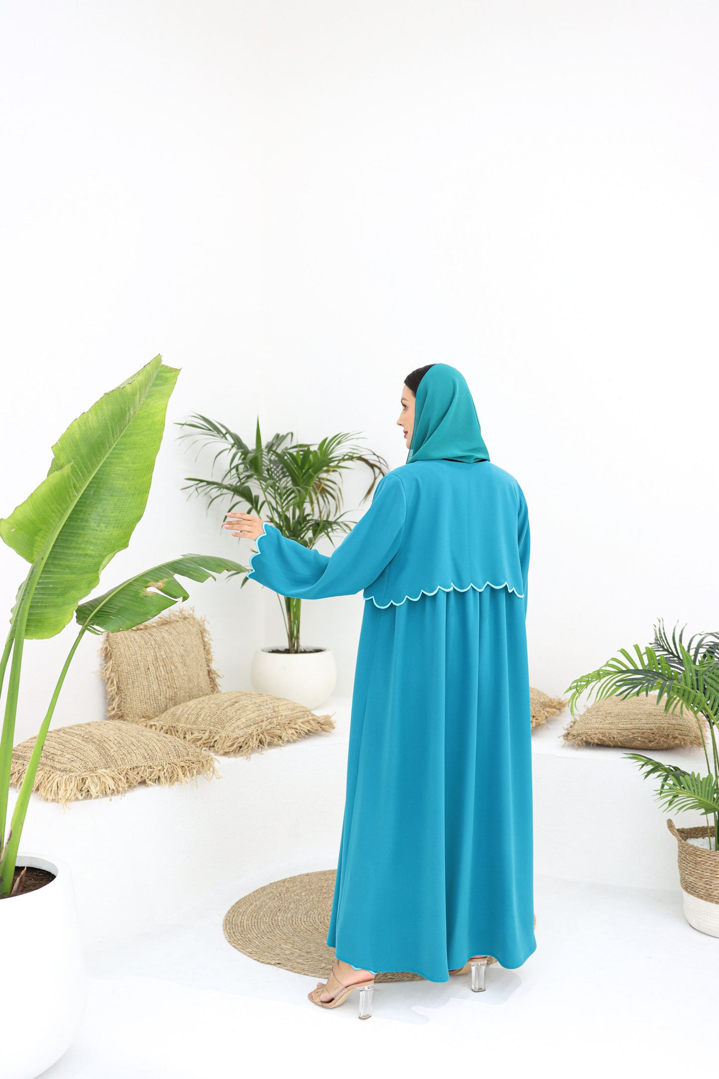 Scallop abaya