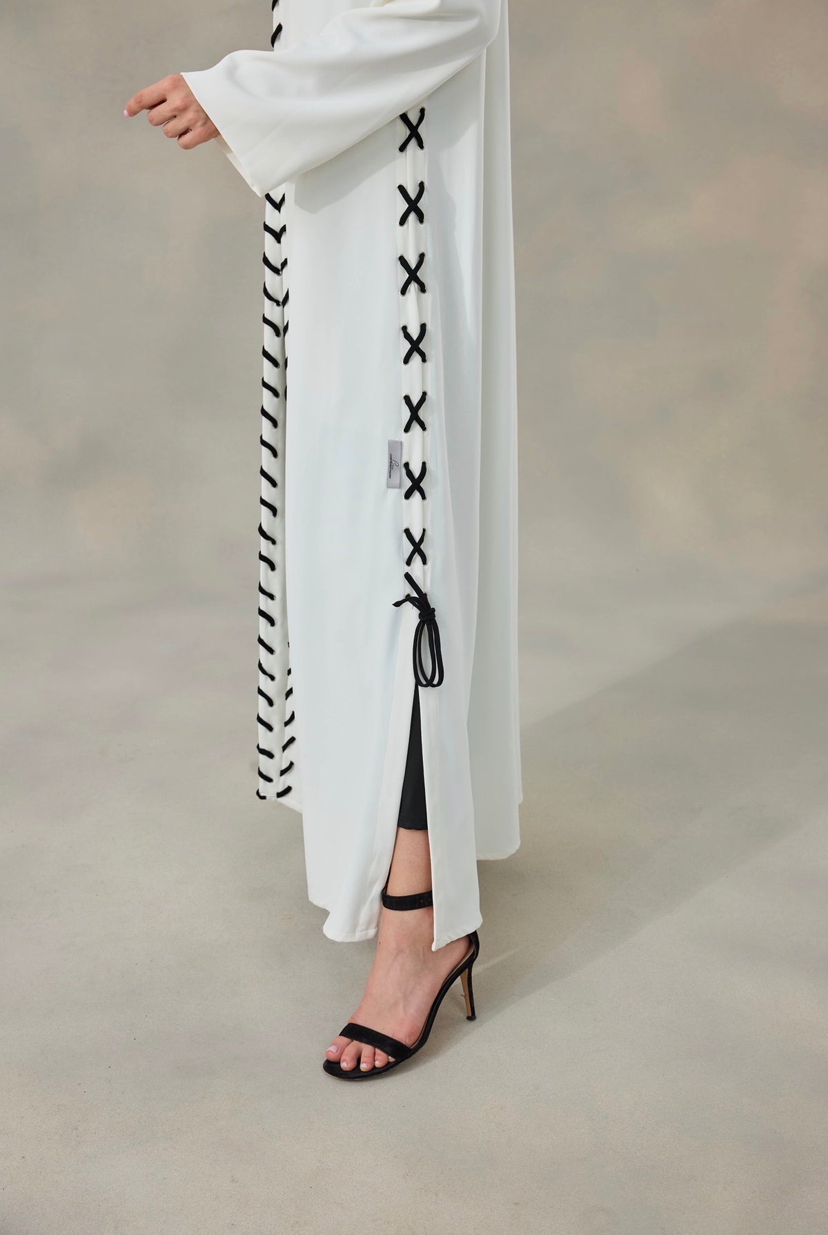 Knote Abaya