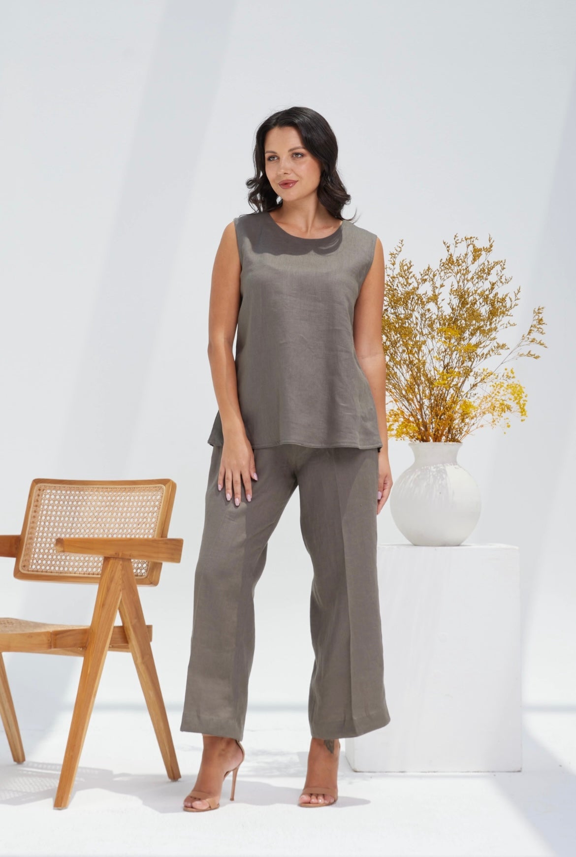 Basic Linen Abaya