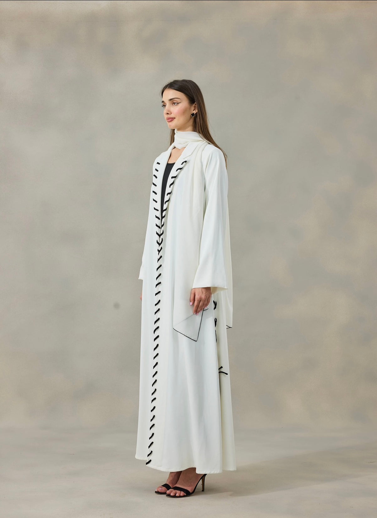 Knote Abaya