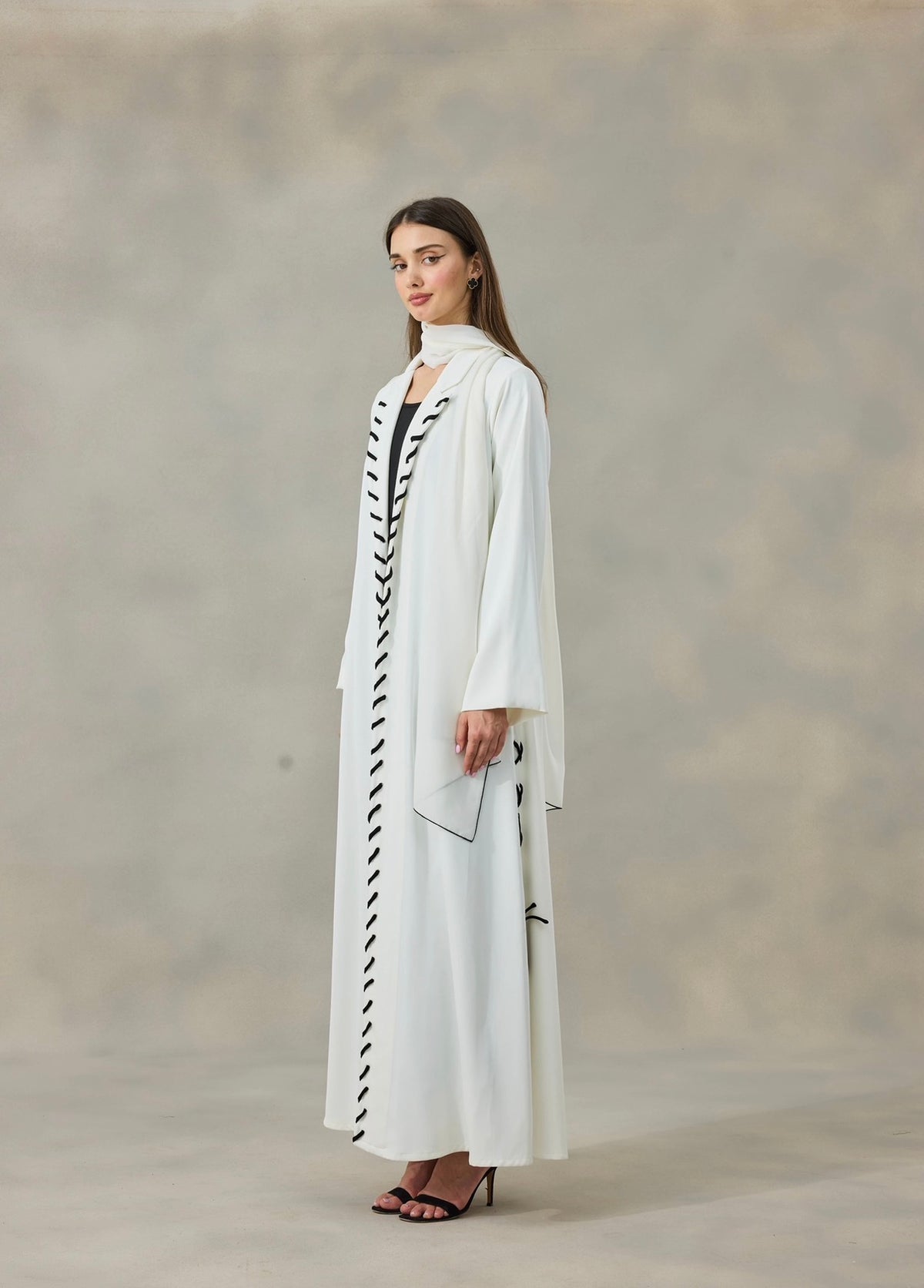 Knote Abaya