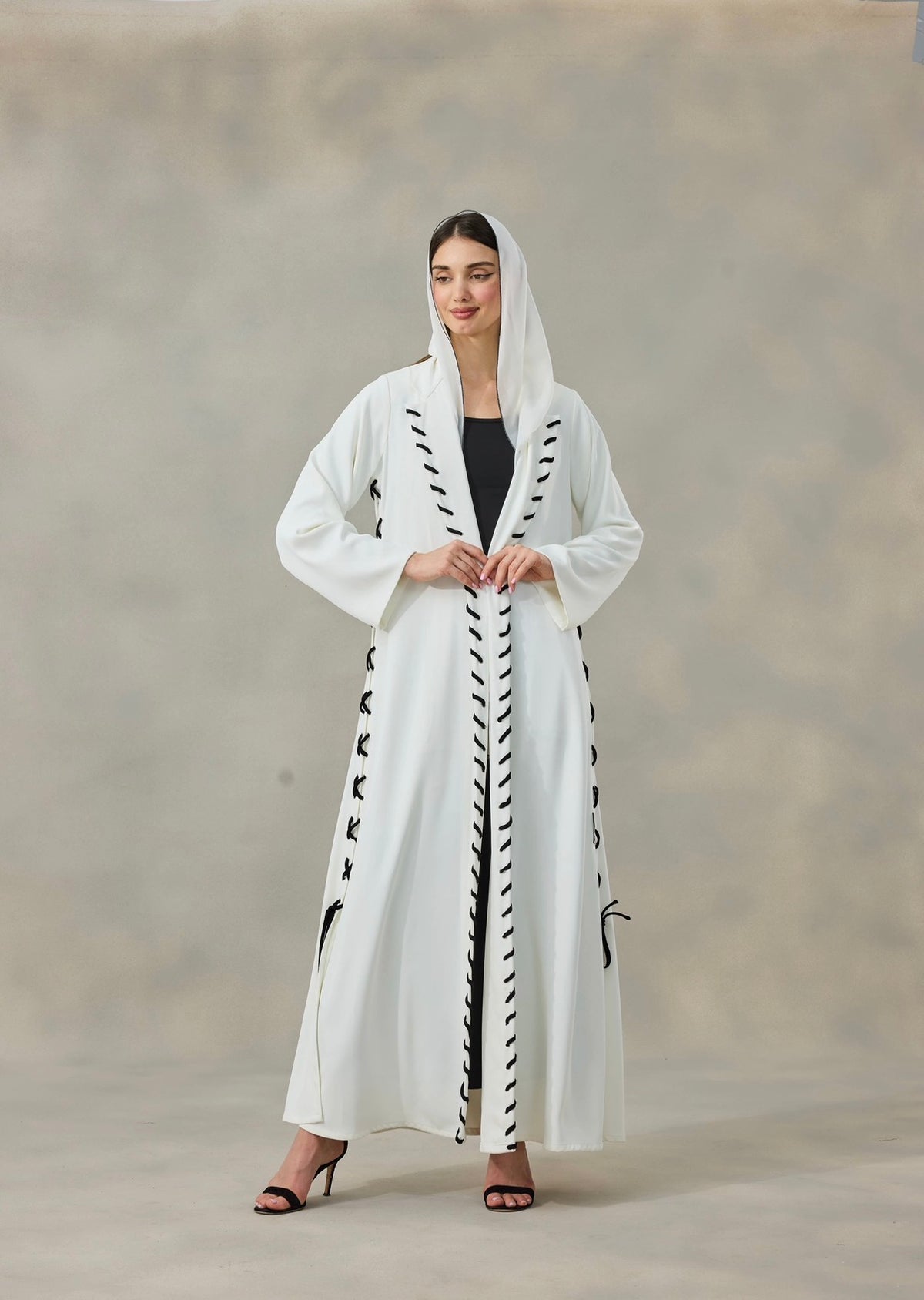 Knote Abaya