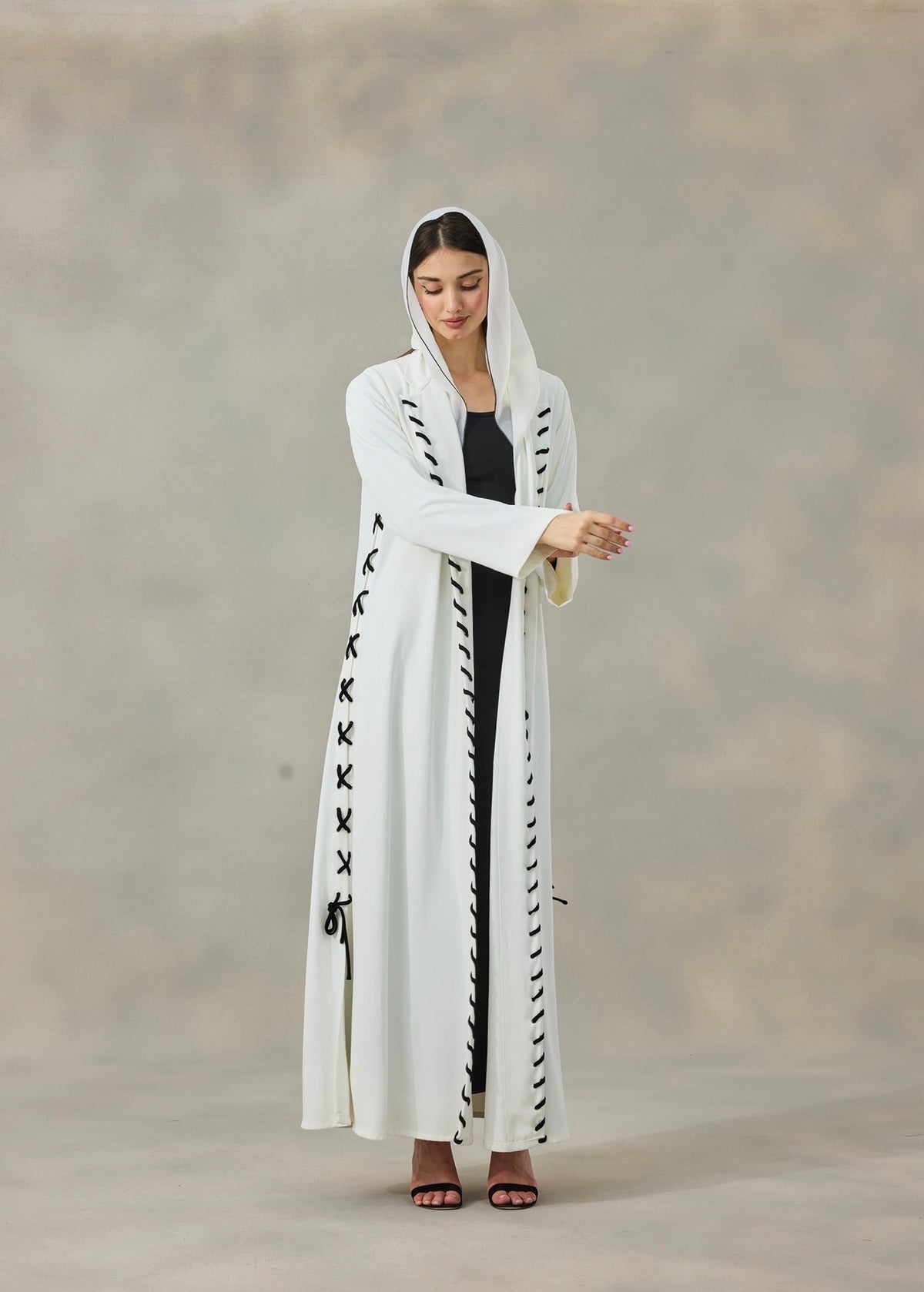 Knote Abaya
