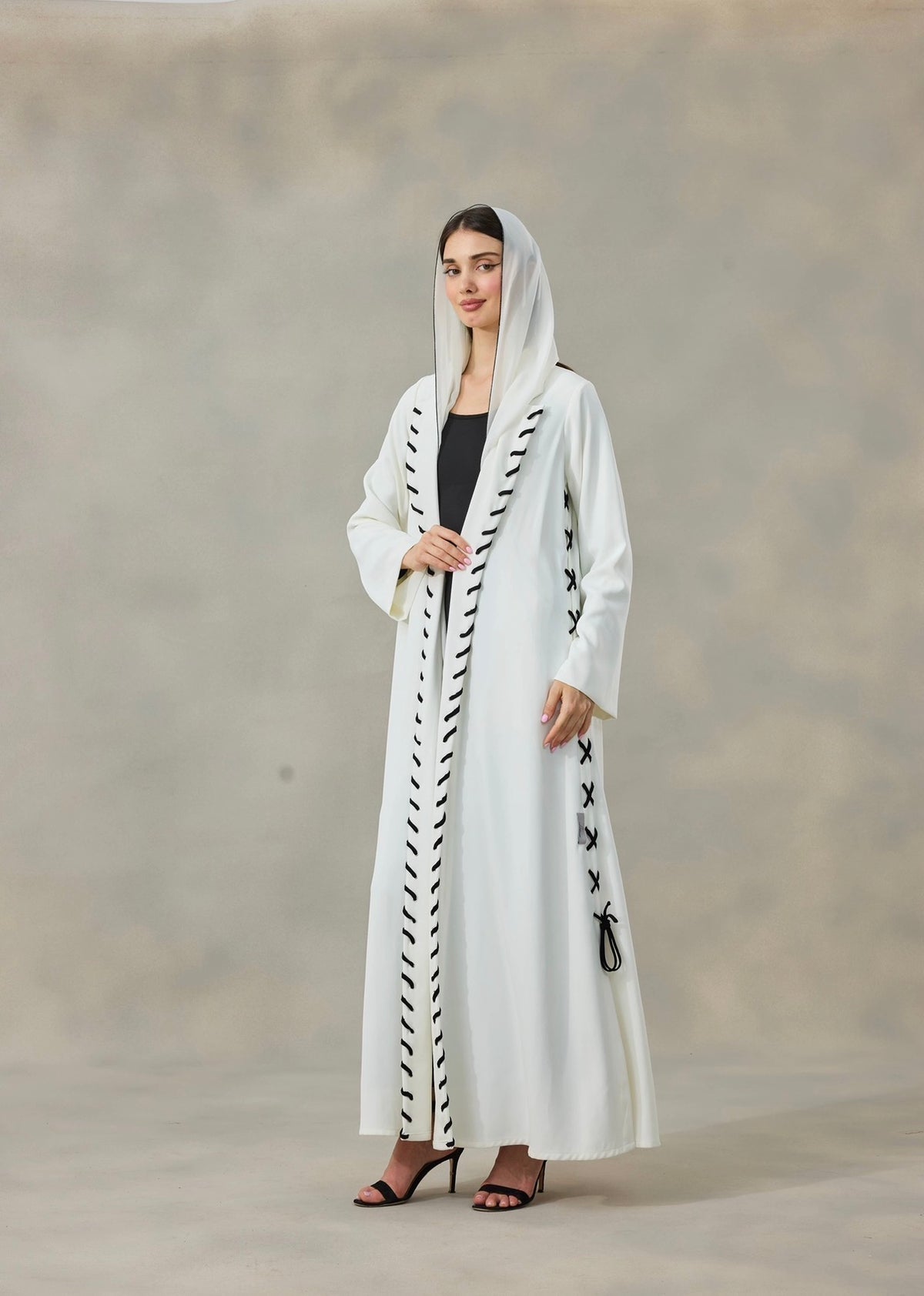 Knote Abaya