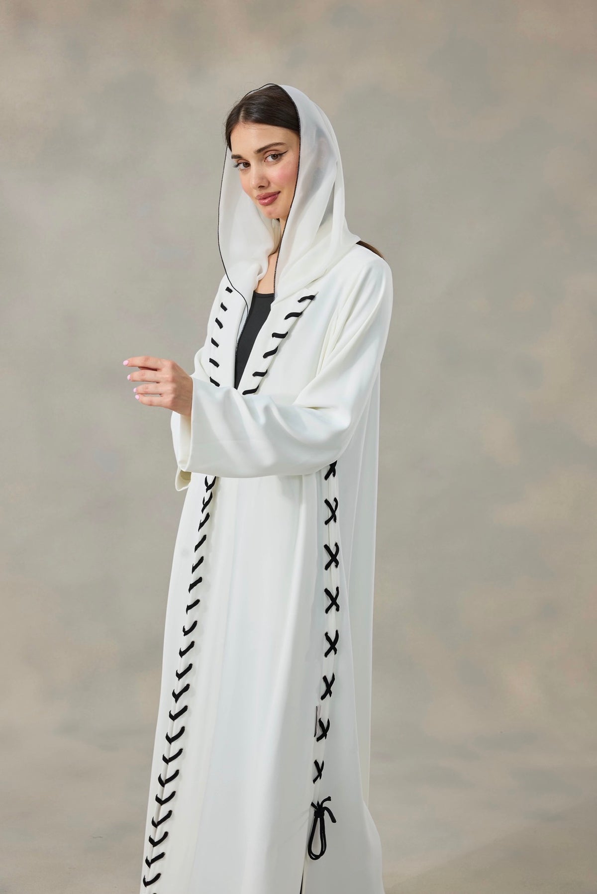 Knote Abaya