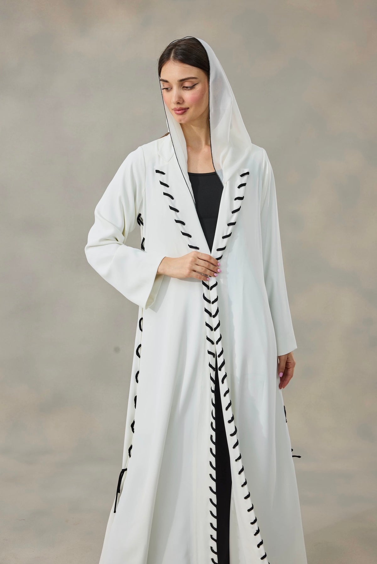 Knote Abaya