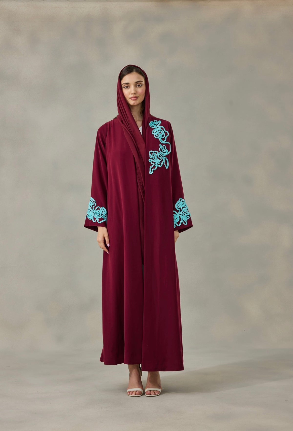 Lumea Abaya