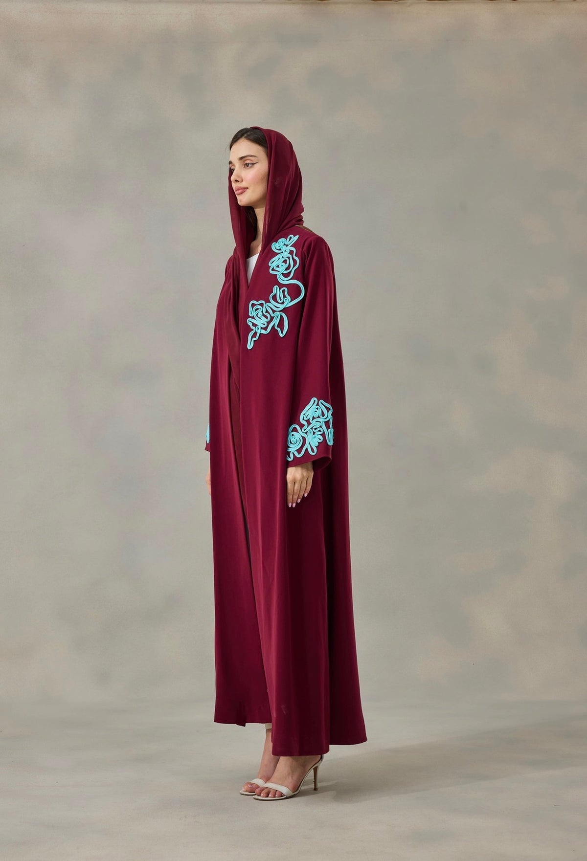 Lumea Abaya