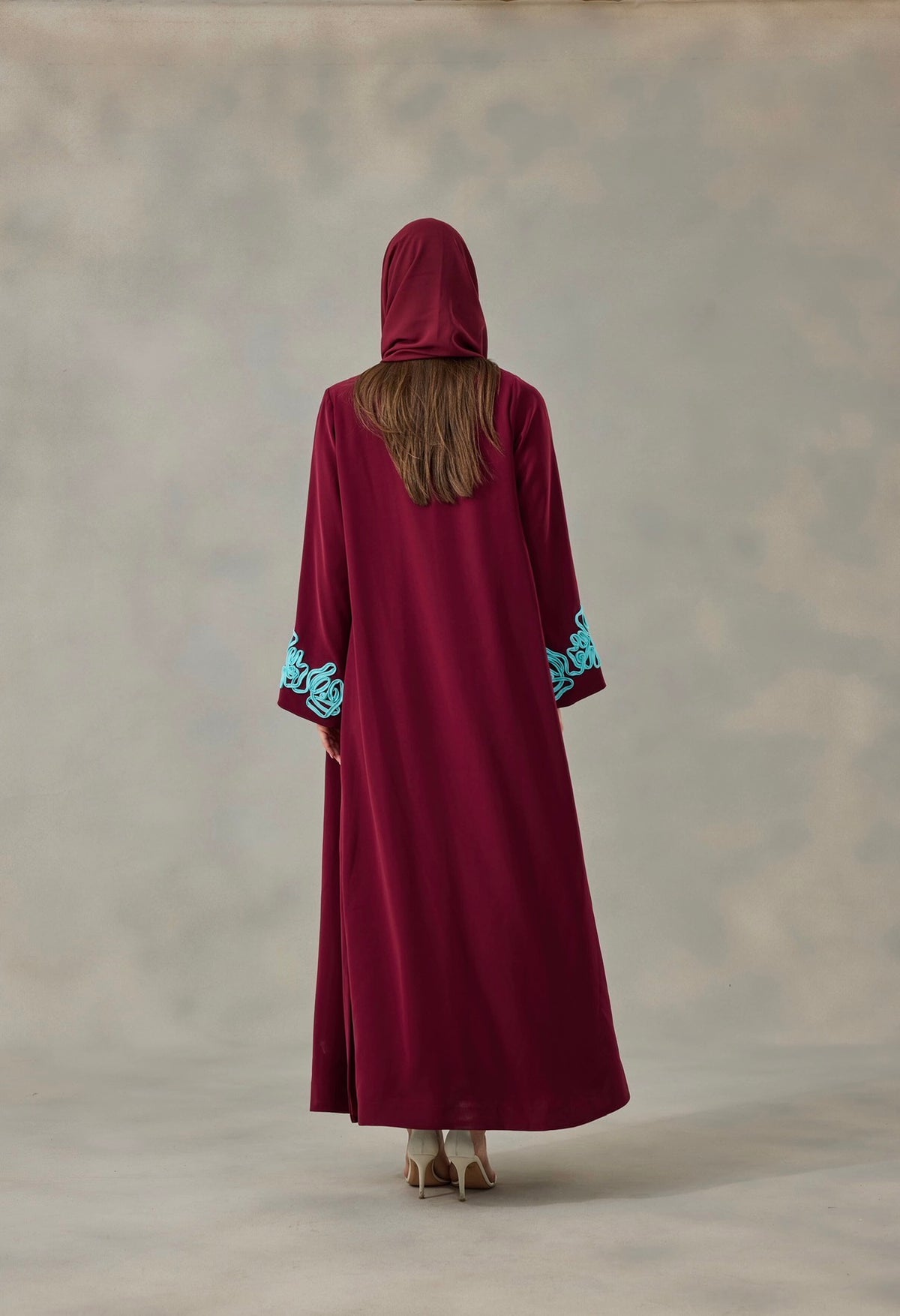 Lumea Abaya