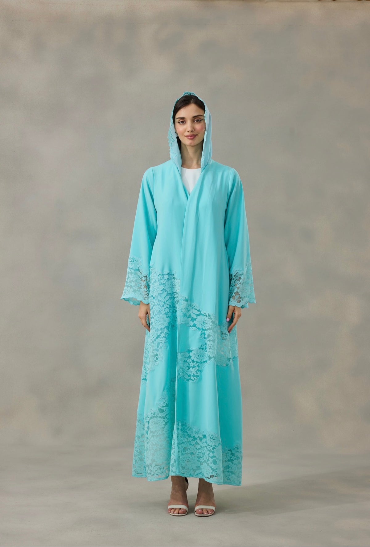 Lacella Abaya