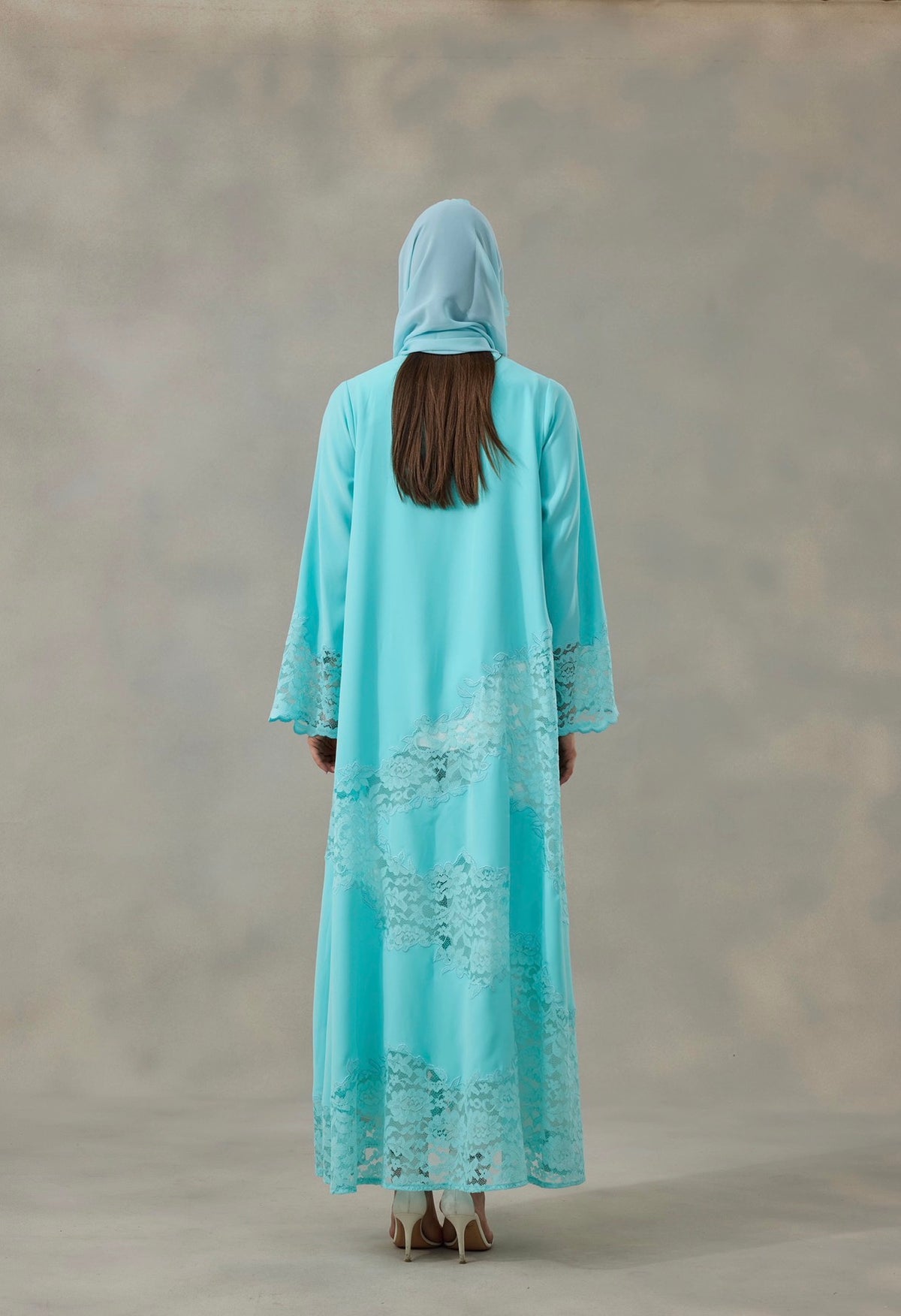 Lacella Abaya