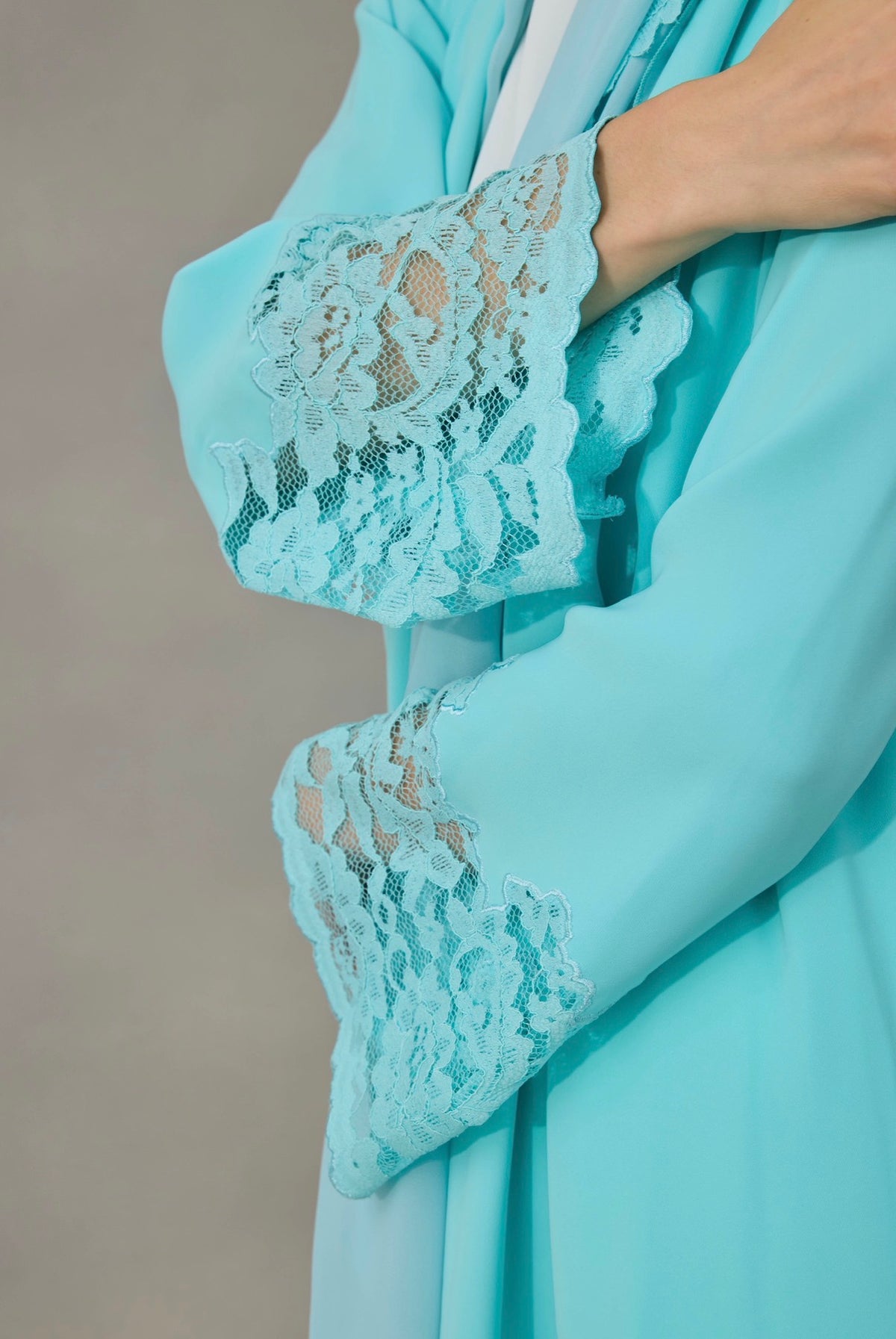 Lacella Abaya