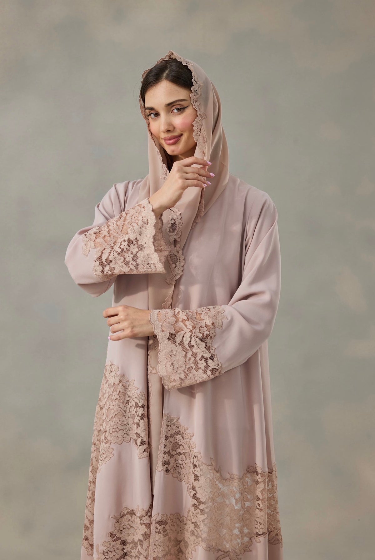 Lacella Abaya