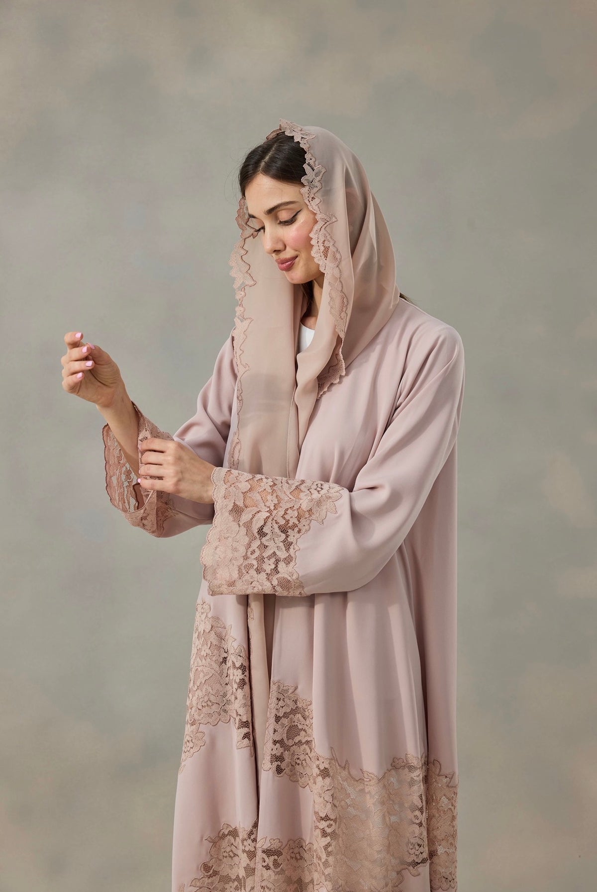Lacella Abaya