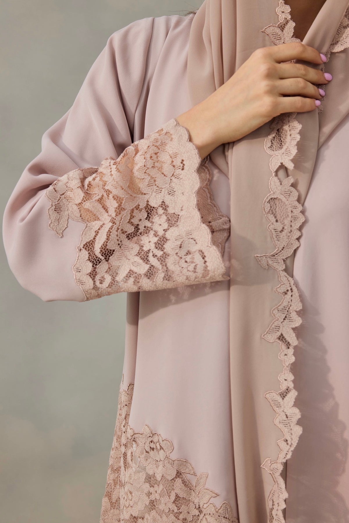 Lacella Abaya