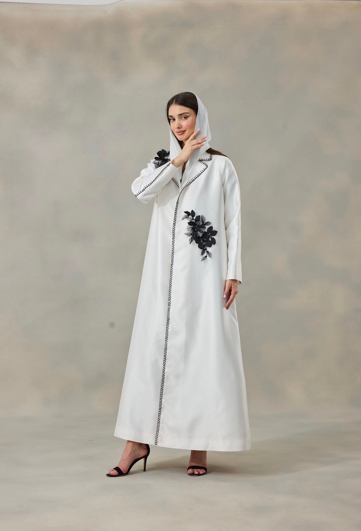 Fleur Noir Abaya