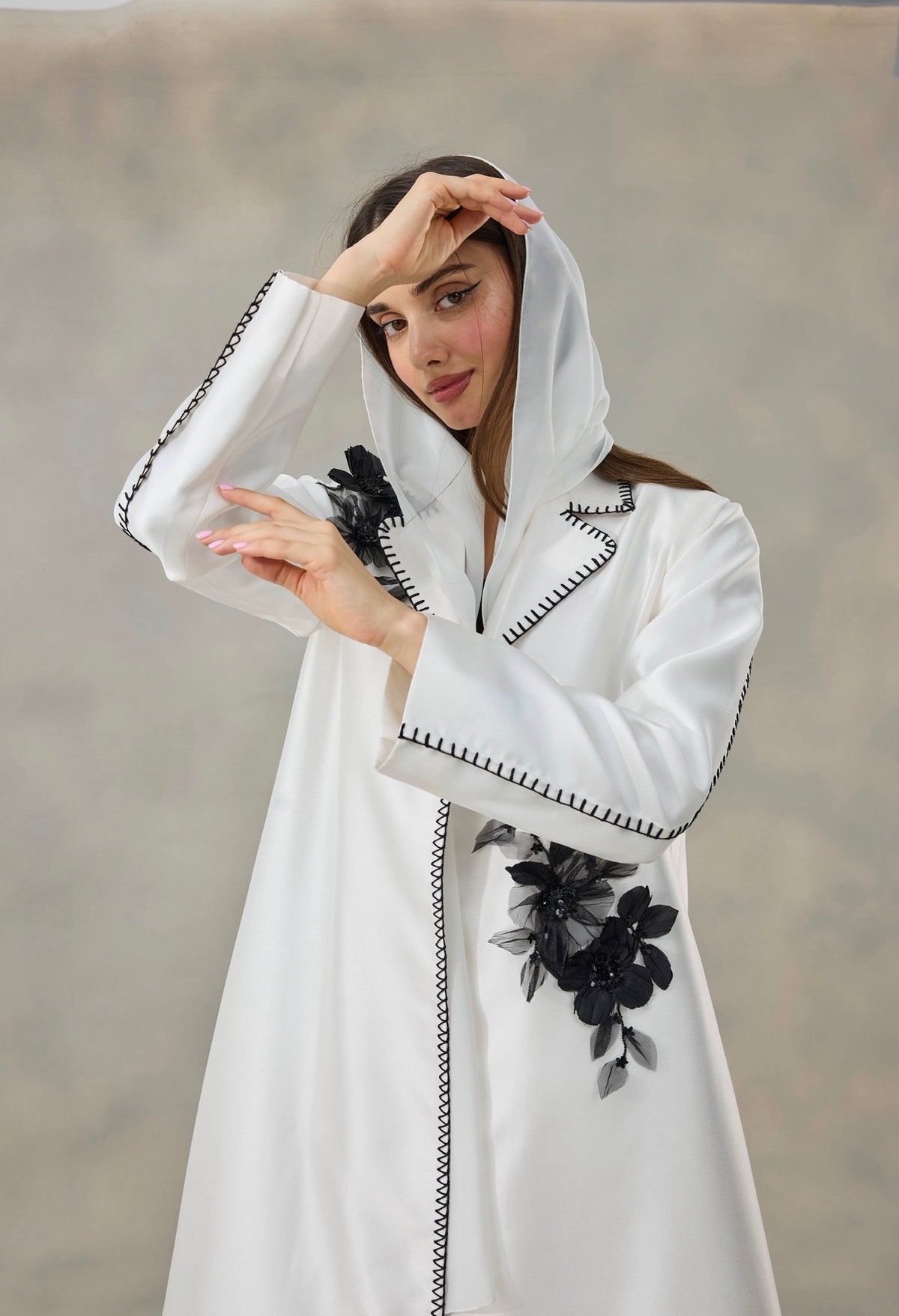 Fleur Noir Abaya