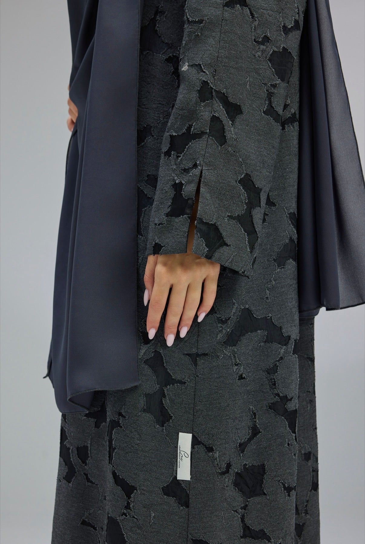 Jacquard flower Abaya