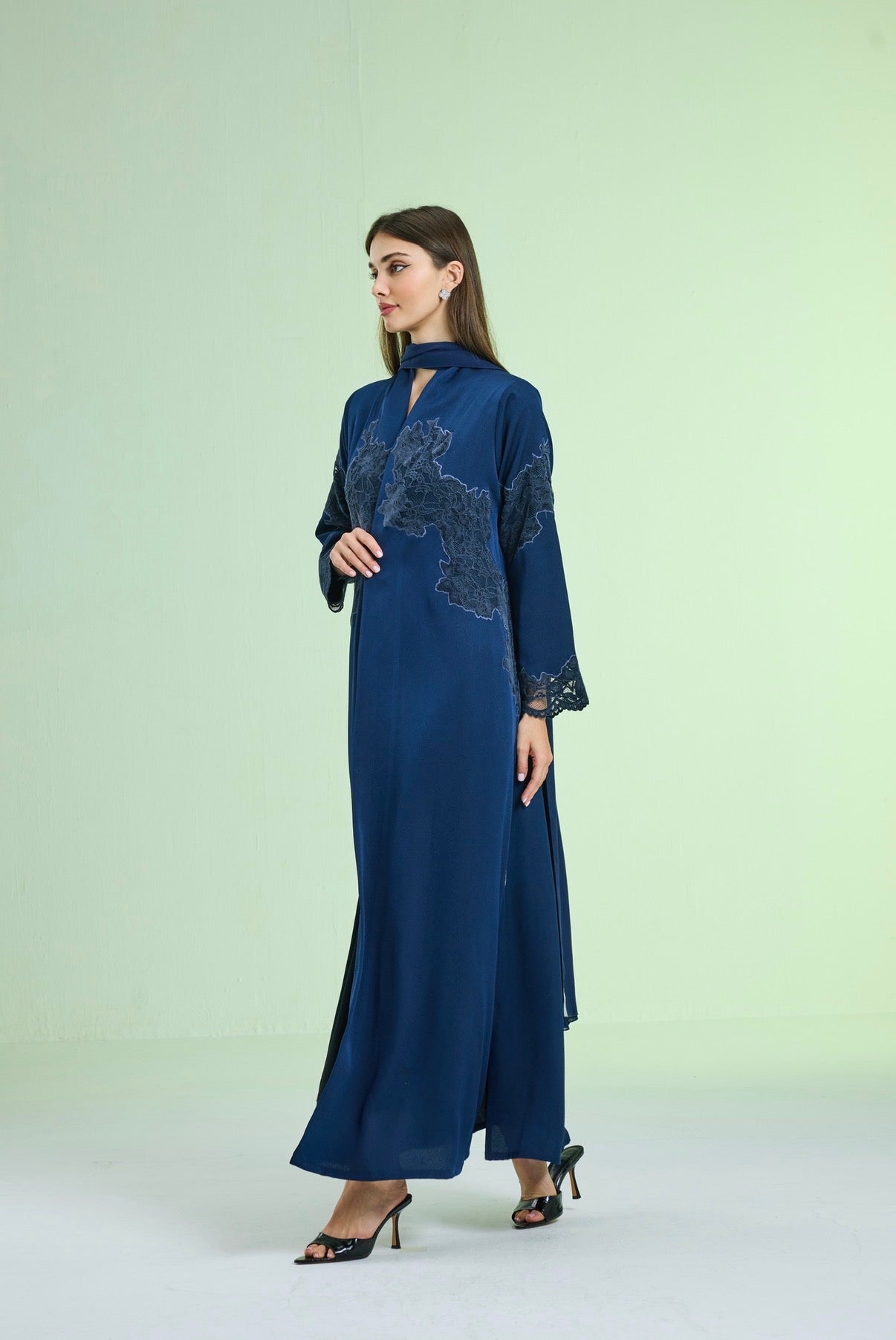 Lace Allure abaya