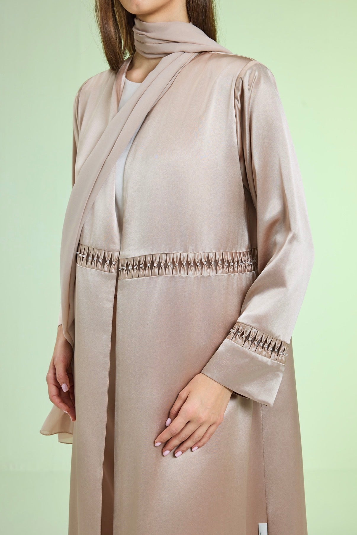 Pearl whisper Abaya